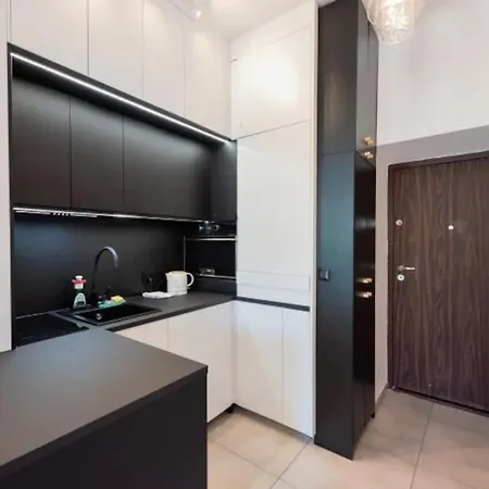 Apartment Cutest With Location *