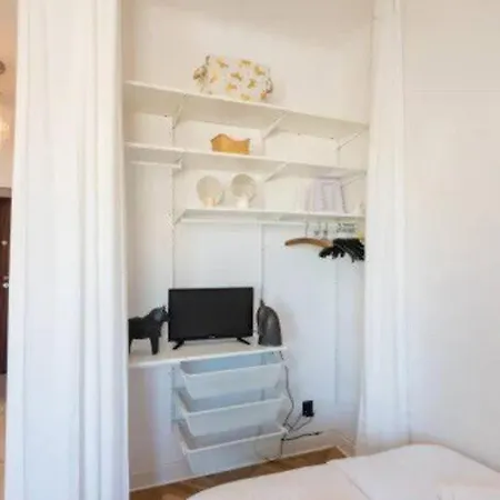 Cutest With Location 华沙